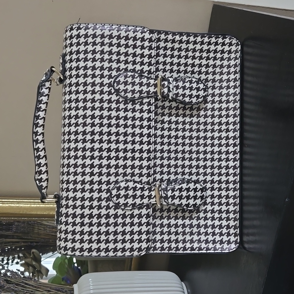 Bag - Picture 1 of 12